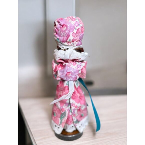 Bobbin Doll On Wooden/Metal Spindle Spool Vintage 1970's - Picture 8 of 11